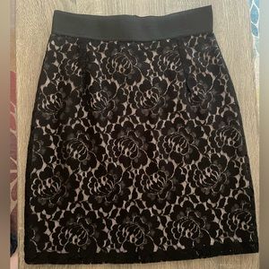 H&M cute pencil skirt, never been worn